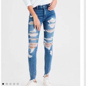 Super destroyed American eagle jeggings 0 short